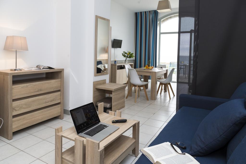 Residence Odalys Valentin Plage Batz-sur-Mer Exterior photo